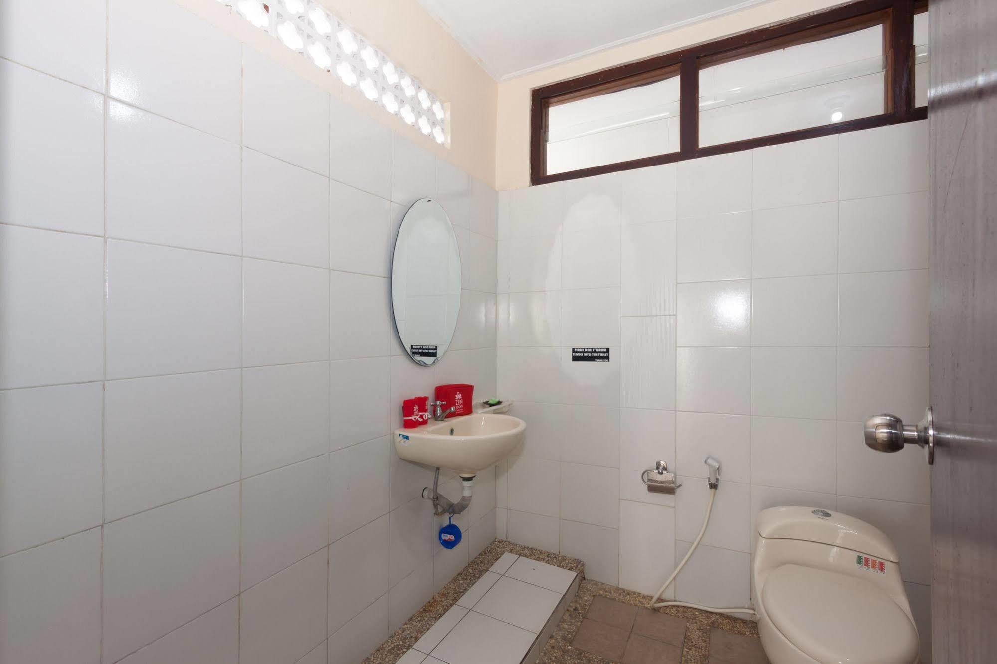 Zen Rooms Sanur Blanjong Sekawaru المظهر الخارجي الصورة
